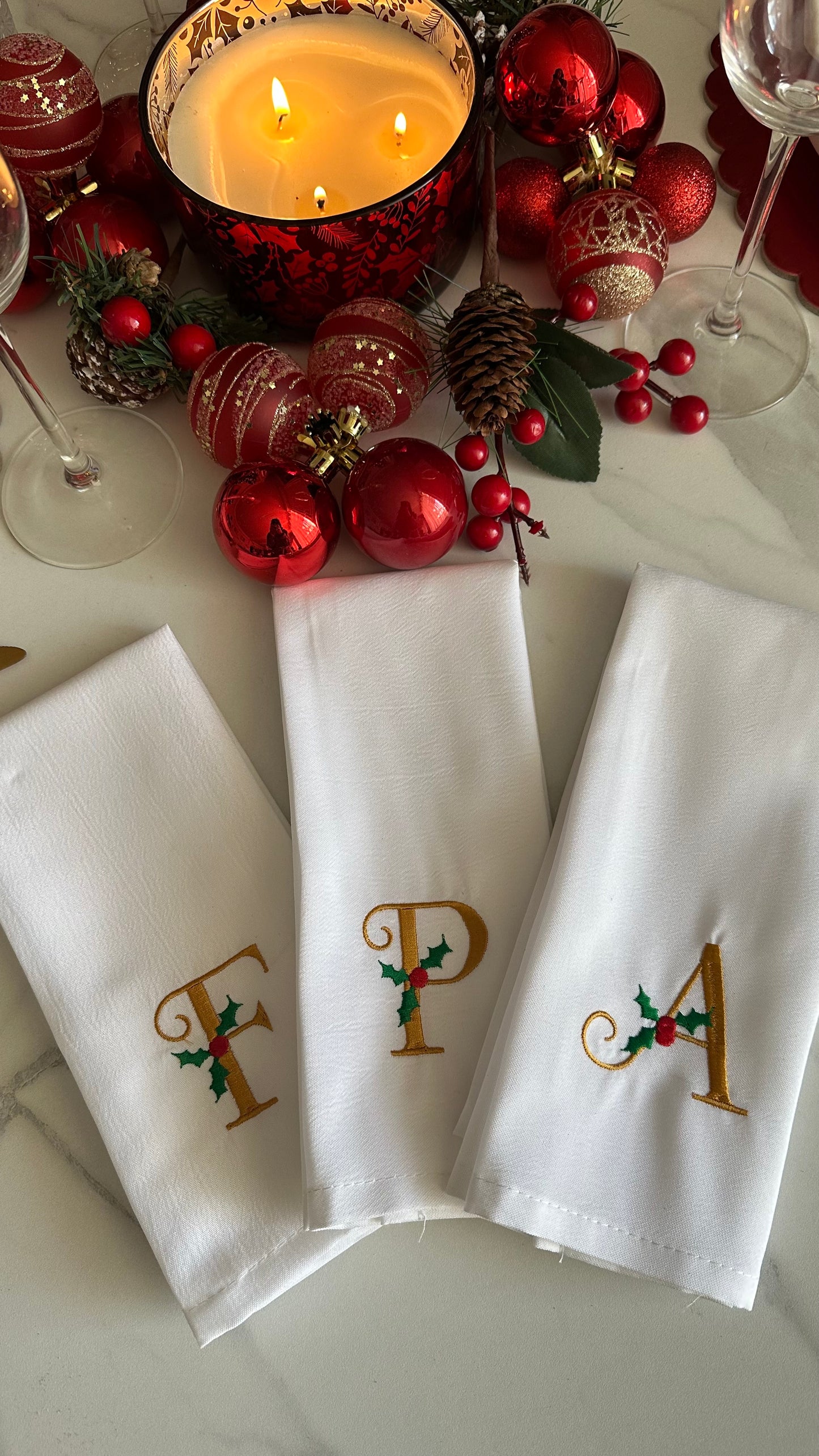 Tovagliolo con monogramma natalizio